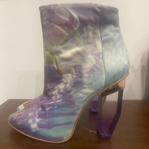 MIISTA clear heel satin boots